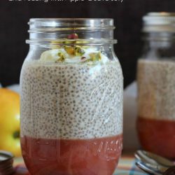 Breakfast in a Jar: Chia Pudding with Apple Guava Jelly {Vegan, Gluten & Dairy Free} | thecookspyjamas.com