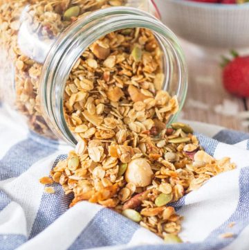 Coconut Macadamia Granola. Packed full of wholegrains, nuts. seeds & coconut. Perfect for a sustaining breakfast.