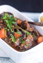 Slow Cooker Beef and Mushroom Stew: Easy & Hearty